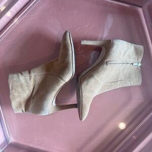 Gently Used! Sam Edelman - Tan heeled booties - 8.5